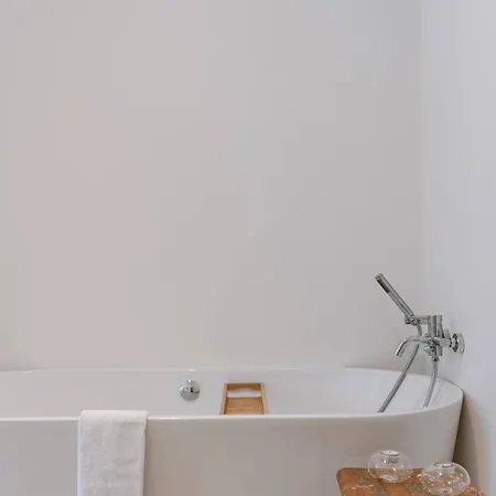 Huswell - Charming Townhouse In Perfect For 6 Guests Holiday home *