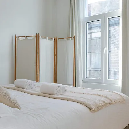 Huswell - Charming Townhouse In Perfect For 6 Guests * Gent