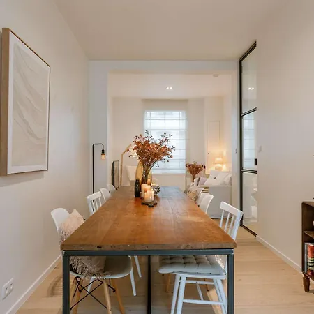 Huswell - Charming Townhouse In Perfect For 6 Guests Holiday home