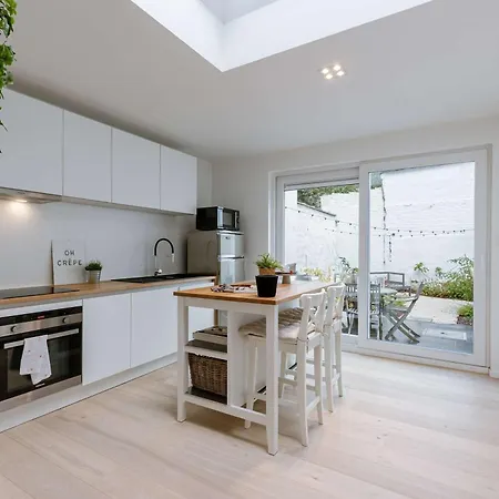Huswell - Charming Townhouse In Perfect For 6 Guests Prázdninový dům *